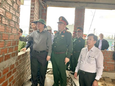 Phó Thủ tướng Hồ Quốc Dũng yêu cầu Gia Lai hoàn thành xây dựng nhà ở trước 16/1 