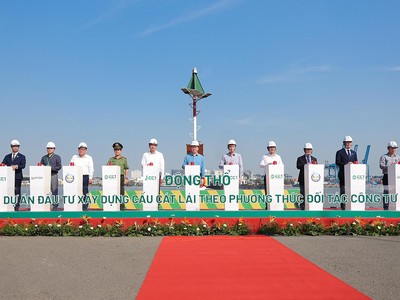 Nghi thức động thổ dự án đầu tư xây dựng cầu Cát Lái đã chính thức mở ra hành trình kiến tạo một công trình hạ tầng giao thông có ý nghĩa chiến lược, góp phần tăng cường kết nối liên vùng và thúc đẩy phát triển kinh tế.