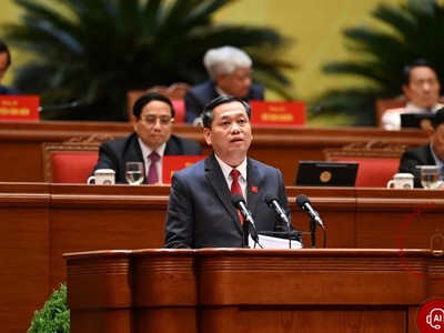 Đồng chí Nguyễn Long Hải, Ủy viên dự khuyết Ban chấp hành Trung ương Đảng, Phó Bí thư Thường trực Đảng ủy các cơ quan Đảng Trung ương, trình bày tham luận tại Đại hội đại biểu toàn quốc lần thứ XIV của Đảng.