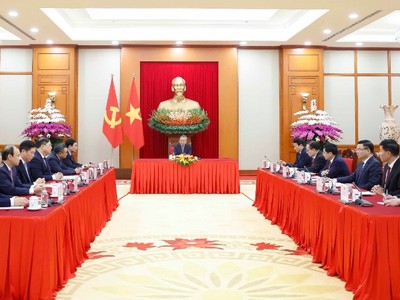 Quang cảnh cuộc điện đàm. (Ảnh: TTXVN)