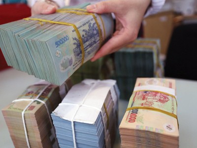 Tăng trưởng tín dụng những năm gần đây thường có xu hướng dồn cục, tạo ra các đợt căng thẳng thanh khoản cục bộ