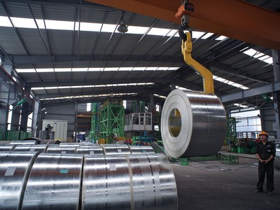 Việc các doanh nghiệp đồng loạt mở rộng công suất khiến khả năng ngành sớm quay trở lại trạng thái cân bằng cung - cầu trở nên hạn chế