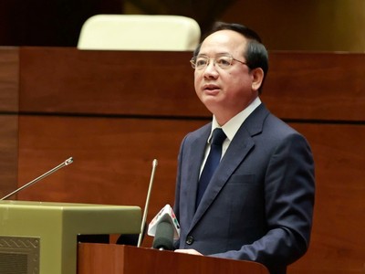 Đồng chí Trịnh Văn Quyết khẳng định, văn kiện Đại hội XIV chính là sự kết tinh cao nhất của trí tuệ, bản lĩnh và tầm nhìn chiến lược của Đảng, phản ánh bước phát triển mới trong nhận thức lý luận và tư duy chỉ đạo thực tiễn - Ảnh: VGP