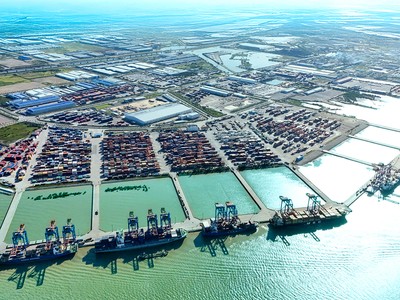 Gemalink - Cảng nước sâu lớn nhất Việt Nam, tiếp nhận tàu lớn nhất thế giới