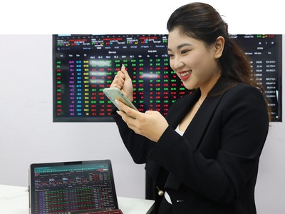 Đỉnh của chỉ số không còn đồng nghĩa với đỉnh của toàn bộ thị trường