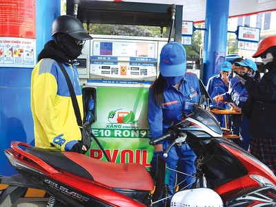 Các doanh nghiệp đã sẵn sàng đưa xăng sinh học E10 vào lưu thông (Ảnh: Đức Thanh) 