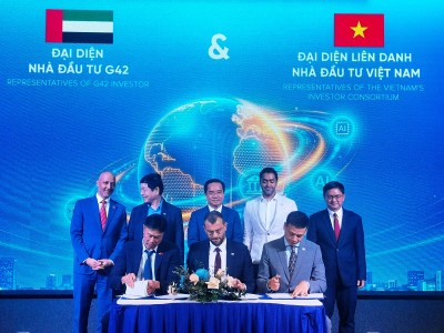 Lễ ký kết có sự chứng kiến của Chủ tịch UBND TP.HCM Nguyễn Văn Được và lãnh đạo Thành phố - Ảnh: T.T