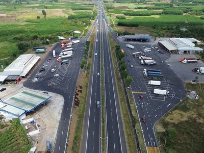 Thương nhân đầu mối và phân phối được yêu cầu đảm bảo cung ứng xăng dầu cho tuyến cao tốc TP.HCM - Long Thành - Dầu Giây. 