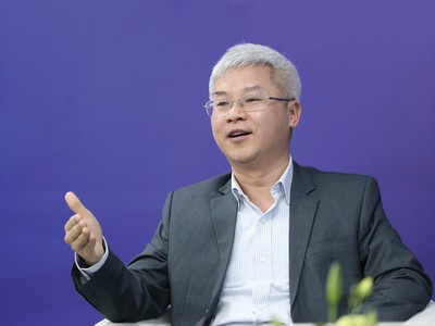 Chờ “mã đáo thành công”