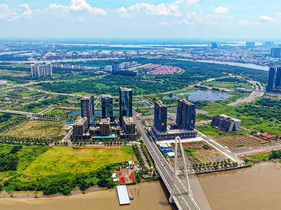 Nỗ lực tái cấu trúc toàn bộ không gian kinh tế của vùng Đông Nam Bộ được kỳ vọng sẽ kiến tạo không gian phát triển mới cho siêu đô thị TP.HCM 