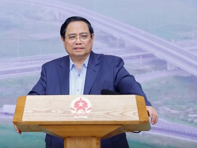 Thủ tướng Chính phủ Phạm Minh Chính, Trưởng Ban Chỉ đạo Nhà nước các công trình, dự án quan trọng quốc gia, trọng điểm ngành giao thông vận tải, chủ trì họp phiên thứ 24 của Ban Chỉ đạo - Ảnh: VGP.