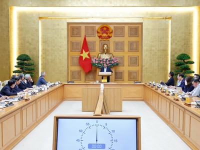 Thủ tướng nhấn mạnh, cần đánh giá đúng bản chất các diễn biến hiện nay trên thế giới, tác động tới những vấn đề lớn, từ đó, nắm chắc diễn biến tình hình, phản ứng chính sách chủ động, linh hoạt, kịp thời, hiệu quả- Ảnh: VGP