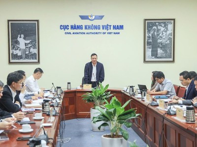 Cục trưởng Cục hàng không Việt Nam chia sẻ khó khăn và sẽ có báo cáo tới cấp có thẩm quyền ban hành cơ chế hỗ trợ phù hợp với tình hình nhiên liệu bay khan hiếm và tăng đột biến.