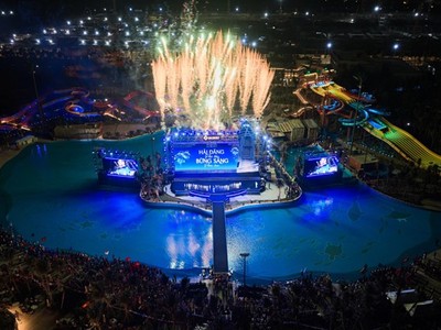 Lễ Kick-off Beacon Tower bừng khí thế mới. Ảnh: Ánh Dương