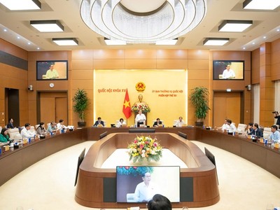 Phiên họp sáng 19/3 của Ủy ban Thường vụ Quốc hội. 