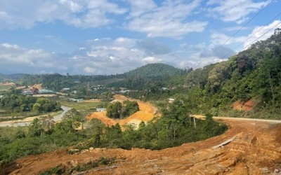 Dự án đầu tư xây dựng cải tạo, nâng cấp Tỉnh lộ 676 có tổng vốn đầu tư 1.300 tỷ đồng. Ảnh: Thanh Chung 