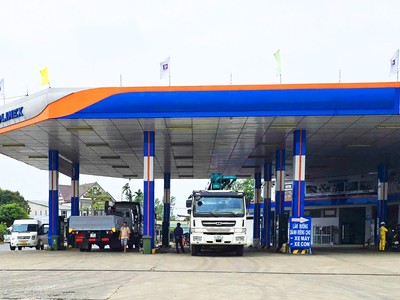 Các doanh nghiệp kinh doanh xăng dầu trên địa bàn tỉnh Quảng Trị sẽ triển khai kinh doanh xăng sinh học E10 tại cửa hàng bán lẻ xăng dầu từ ngày 1/6/2026. Ảnh: Trường Nhật