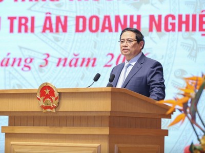 Thủ tướng Phạm Minh Chính: Chúng ta phải vươn xa ra biển lớn, khai thác 7 tầng năng lượng của biển; bay cao lên vũ trụ; tiến sâu vào lòng đất để khai thác không gian ngầm - Ảnh VGP.