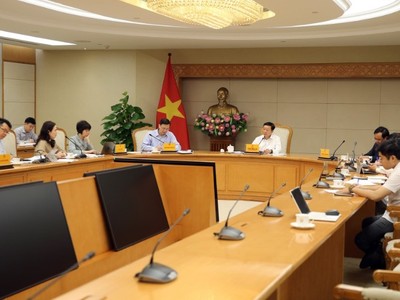 Phó Thủ tướng Trần Hồng Hà chủ trì cuộc họp. Ảnh: VGP.