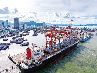 Nhiều đề xuất cụ thể, trong đó có giảm giá cước vận tải, đã được doanh nghiệp nêu để thúc đẩy tăng trưởng 