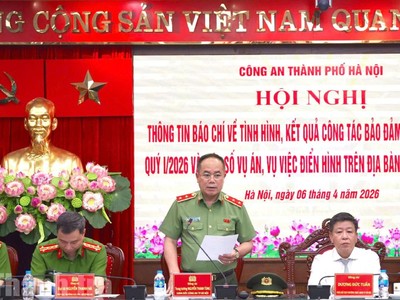 Trung tướng Nguyễn Thanh Tùng, Giám đốc Công an TP. Hà Nội phát biểu khai mạc hội nghị.