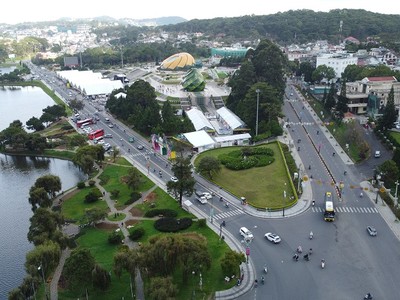 Tình hình thực hiện vốn đầu tư toàn xã hội trên địa bàn tỉnh Lâm Đồng trong quý I/2026 tiếp tục có chuyển biến tích cực. Ảnh: Linh Đan 