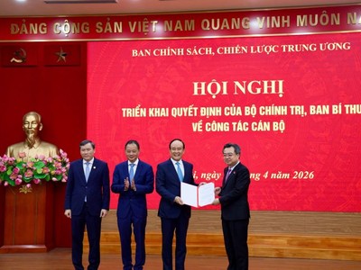 Ông Nguyễn Ngọc Tuấn nhận quyết định điều động, bổ nhiệm Phó Trưởng Ban Chính sách, chiến lược Trung ương