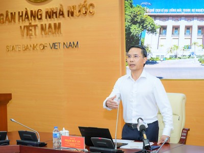 Thống đốc Ngân hàng Nhà nước Phạm Đức Ấn phát biểu chỉ đạo cuộc họp