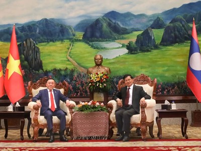 Làm sâu sắc hơn quan hệ đoàn kết đặc biệt Việt Nam - Lào 