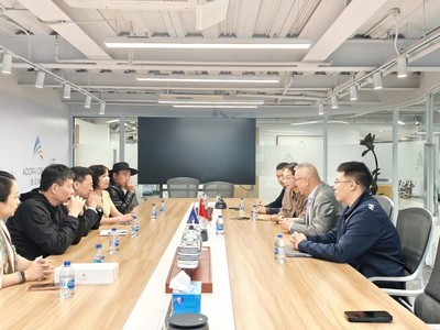 Quang cảnh buổi làm việc.