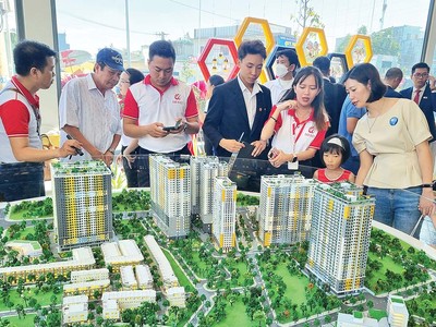 Doanh nghiệp địa ốc đang tìm đủ cách xoay vốn để phát triển dự án (Ảnh: Gia Huy)