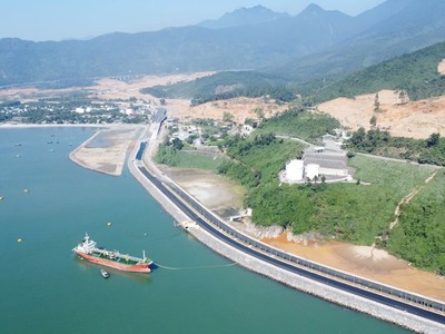 Thành phố Đà Nẵng đang đẩy mạnh xúc tiến, thu hút nhà đầu tư chiến lược vào Khu thương mại tự do.