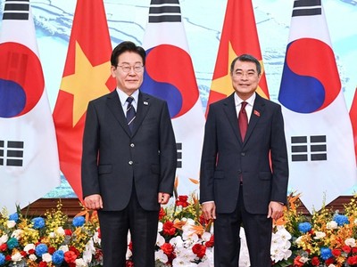 Thủ tướng Chính phủ Lê Minh Hưng hội kiến Tổng thống Hàn Quốc Lee Jae Myung 