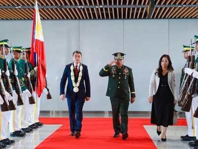 Lễ đón Thủ tướng Lê Minh Hưng tới Philippines tham dự Hội nghị Cấp cao ASEAN 48 - Ảnh: VGP/Nhật Bắc.