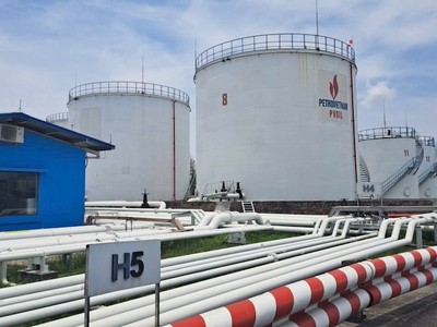 4 tháng đầu năm nay, chi nhập khẩu xăng dầu tăng 105% so với cùng kỳ, đạt 4,54 tỷ USD.