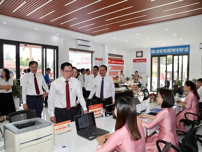 Việc đầu tư nâng cấp Trung tâm Phục vụ hành chính công cấp xã không đơn thuần là cải tạo cơ sở vật chất mà còn là giải pháp nâng cao năng lực điều hành, cải thiện chất lượng phục vụ người dân và doanh nghiệp.