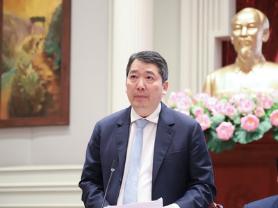 Thứ trưởng Bộ Tài chính Cao Anh Tuấn giới thiệu nội dung của Luật - Ảnh: TT.