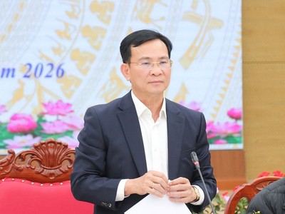 Chủ tịch UBND tỉnh Lâm Đồng đã phê bình nghiêm khắc 10 Chủ tịch UBND xã, phường được giao kế hoạch vốn năm 2026 lớn nhưng chưa giải ngân. Ảnh: Hạ Chúc 