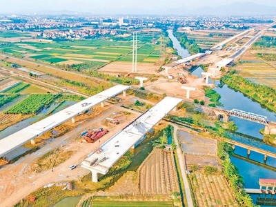 Thi công Dự án đầu tư xây dựng đường Vành đai 4 - Vùng Thủ đô Hà Nội.