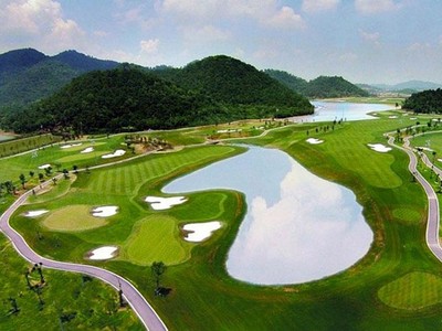 Đà Nẵng hiện có 6 sân golf đang hoạt động. Ảnh: T.X
