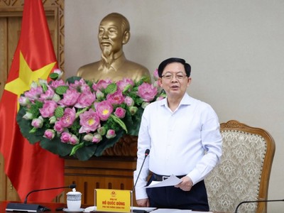 Phó Thủ tướng Hồ Quốc Dũng chủ trì cuộc họp về việc triển khai nhiệm vụ sơ kết thực hiện Nghị quyết số 18-NQ/TW và định hướng sửa đổi Luật Đất đai - Ảnh: VGP.