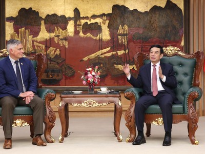 Việt Nam - Hoa Kỳ thúc đẩy hợp tác quốc phòng và khắc phục hậu quả chiến tranh 