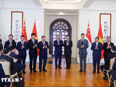 Việt Nam và Singapore ký kết hàng loạt văn kiện hợp tác 