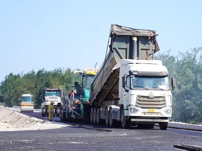 Chủ tịch Quảng Trị chỉ đạo xử lý dứt điểm vướng mắc tại 3 dự án giao thông 