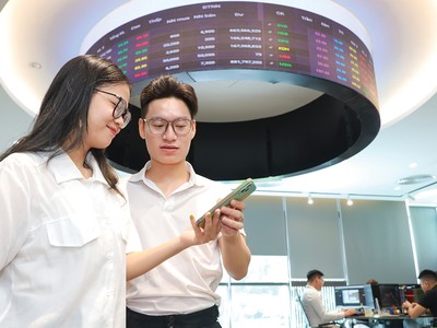 P/E trung bình của VN-Index đã về vùng 10 - 11 lần, tiệm cận giai đoạn thị trường tạo đáy trong quá khứ