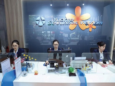 Lãi suất, tỷ giá và áp lực bán ròng của khối ngoại đang khiến dòng tiền trong nước thận trọng hơn