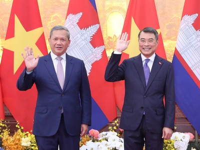 Thủ tướng Chính phủ Lê Minh Hưng và Thủ tướng Campuchia Hun Manet. Ảnh: Đức Thanh.