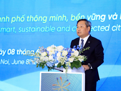 Chủ tịch UBND TP. Hà Nội Vũ Đại Thắng phát biểu tại sự kiện.