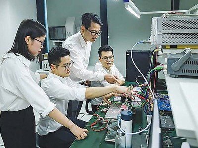 Thực tế cho thấy, mọi đột phá đều bắt đầu từ những nghiên cứu tưởng chừng rất cơ bản trong các phòng thí nghiệmảnh: đại học quốc gia tp.hcm 