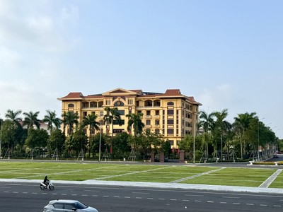 UBND tỉnh Hưng Yên vừa ban hành Quyết định quy định hệ số điều chỉnh giá đất năm 2026 trên địa bàn tỉnh. Ảnh: Quỳnh Nga